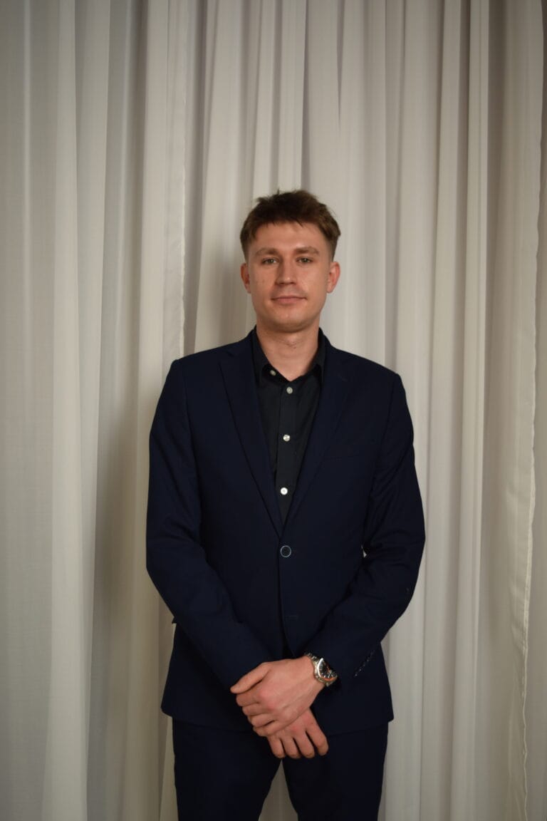Przemek Bujakowski, agent nieruchomości w KAPITALARK